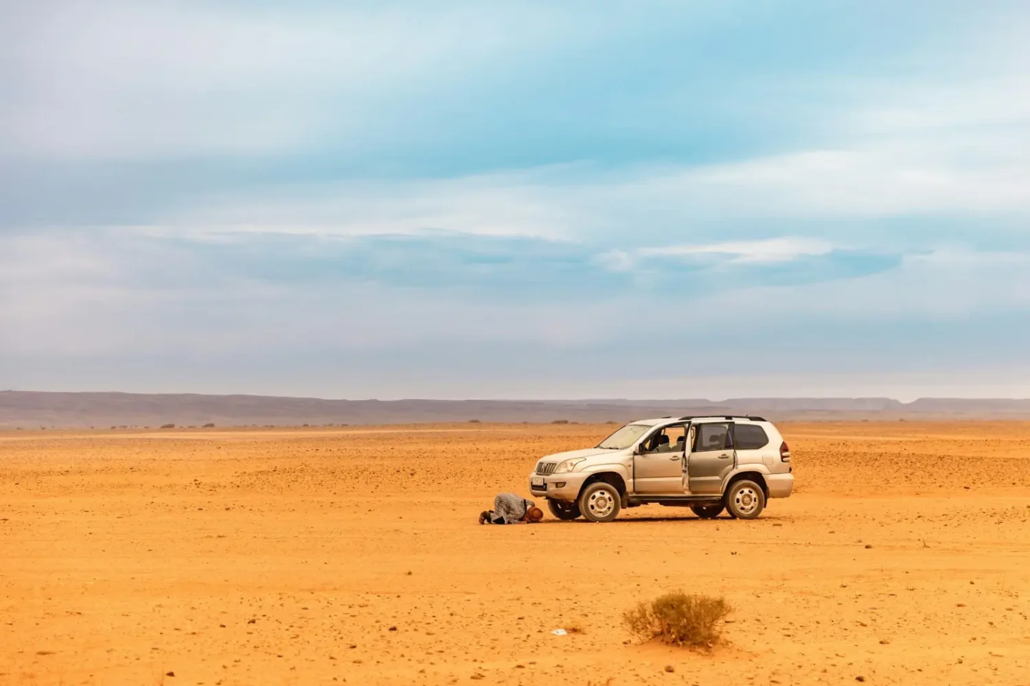 4x4 vehicle in the desert