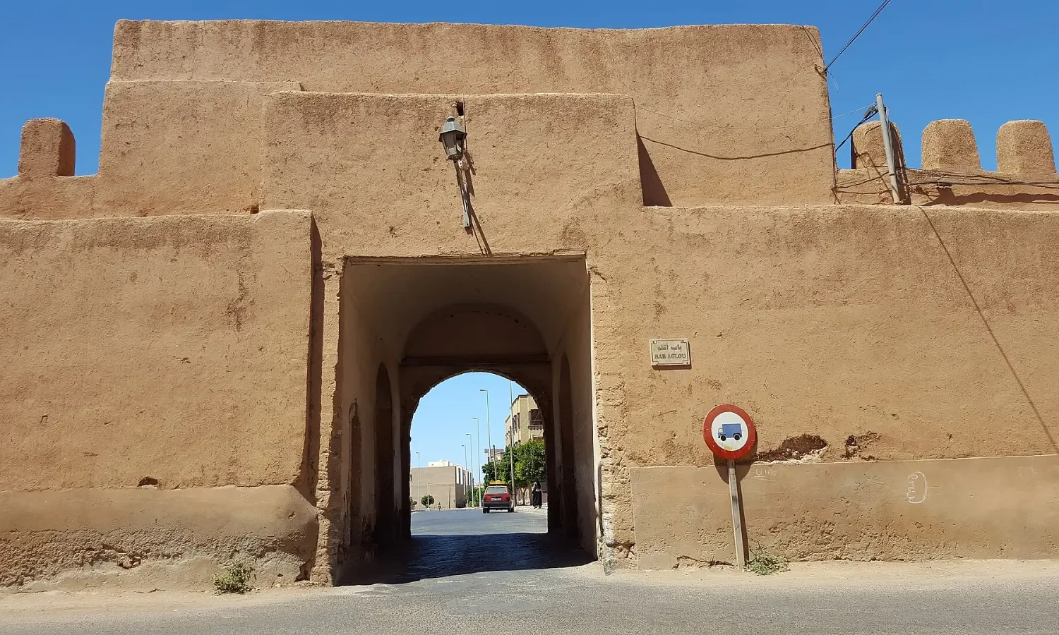 Bab Aglou gate in the walls of Tiznit