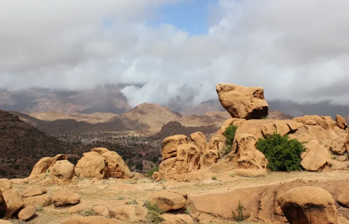 Rounded granite boulders around Tafraoute