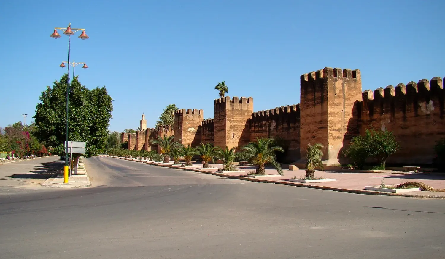 Crenellated city walls of Taroudant